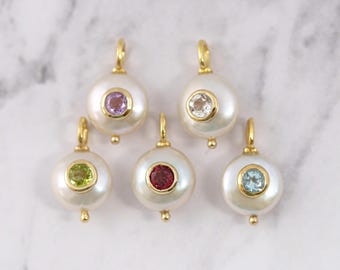 Small Round Coin Pearl Pendant, Gemstone Inlays, 18k Gold Vermeil, 11mm, 1pc