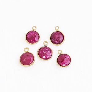 Small Faceted Round Dyed Ruby Charms, 18k Gold Vermeil Bezel, 9mm, 1pc