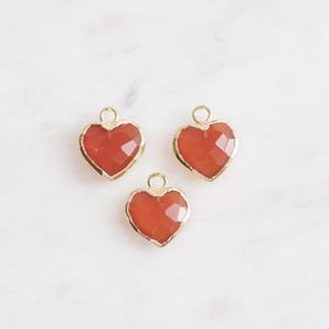 Small Faceted Carnelian Heart Charm, 18k Gold Plated, 9mm, 1pc