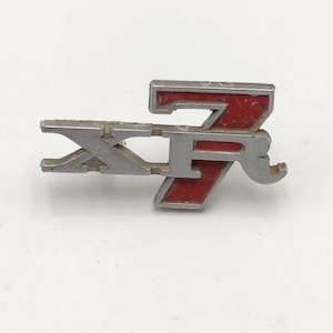 Emblem cougar 1974-1975 xr7 mercury genuine part original classic