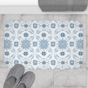 Light Blue Bath Mat - Soft Bathroom Rug, Non-Slip Tub Mat, Shower Mat, Decorative Bath Mat, Absorbent Bath Rug