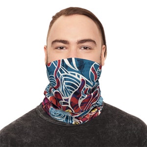 Deep sea style! Multifunctional neck gaiter with vibrant octopus print. Breathable & stylish for every season.