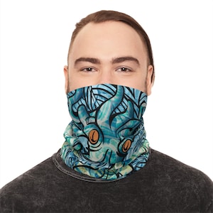 Deep sea style! Multifunctional neck gaiter with vibrant octopus print. Breathable and stylish.