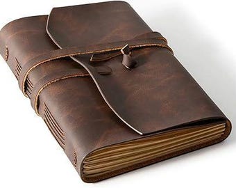 Gepersonaliseerde vintage bruin lederen handgemaakt dagboek voor schrijven en reizen