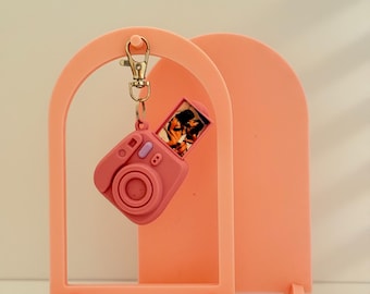 Mini Camera NFC Keychain | Personalized Tech Gift | Cute Retro Keyring for Couples & Friends