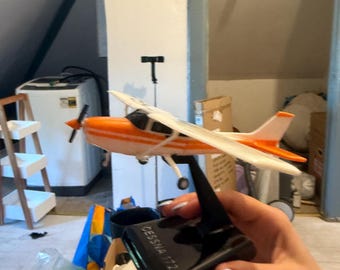 Cessna 172 Model Airplane | Handmade Scale Model Aircraft | Aviation Gift | Collector’s Miniature Plane Decor