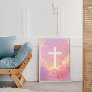 Chrześcijański krzyż w chmurach – dekoracja ścienna | Dekoracja do nabożeństw, plakat chrześcijański, pastelowy wschód słońca, format A2, PDF/JPG do druku | Promocja z 25% rabatem