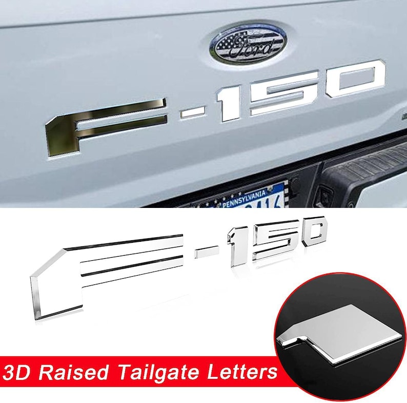 Puede incluir: Letras cromadas para port&oacute;n trasero F-150. Las letras son en relieve y 3D. El logotipo de Ford es visible encima de las letras. Las letras se muestran instaladas en una camioneta blanca y por separado.