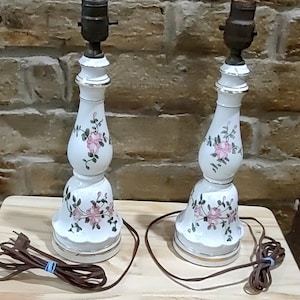 Late 1940&#39;s porcelain hand painted table lamps