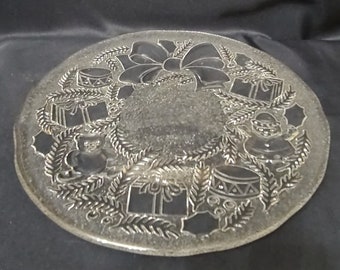 Vintage glass Christmas wreath serving platter