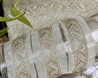 Handmade Crystal Glass Bead Trim – 2.5cm Cutdana Sequin Embellishment (By Yard)