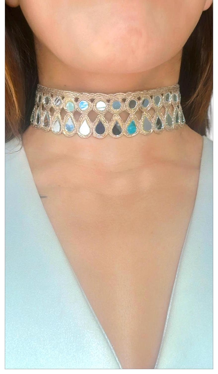 Collier Choker En Tissu Effet Dentelle Noire Avec Fleur - Élégant - Neuf Sans Emballage