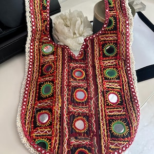 Neckline Patch Applique Boho Style Indian Hand Embroidered Colourful Design Applique Sew-On Patch for Festive Beach Party Dress Costume Wear