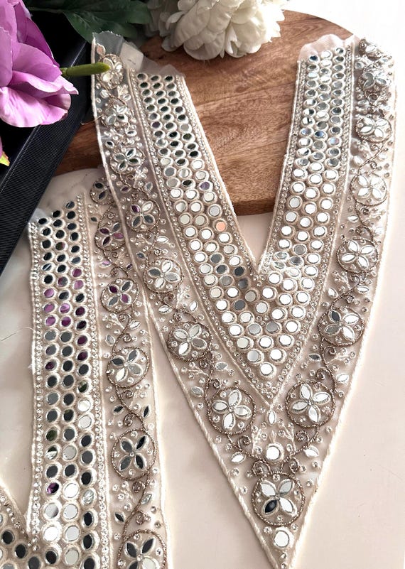 V-shape Neckline Applique Mirror Zircon Lace for Bridal Ethnic