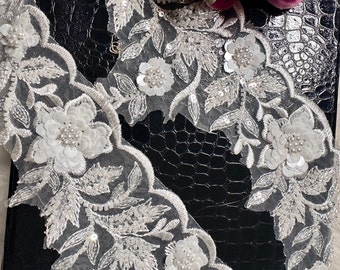 9 cm organza lentejuelas florales blancas y cuentas de vidrio Cutdana borde bordado, encaje de vestido de novia, adorno de encaje de ropa sari indio vendido cortado a medida