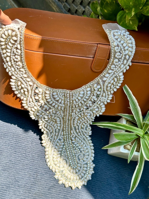 おすし✴︎key neck embroidery dress Pearl Neckline Patch Zircon Embroidery Applique Sew on