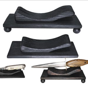 Expositor, estante o soporte para coleccionistas de madera con acabado ebonizado hecho a mano, 2 tamaños disponibles