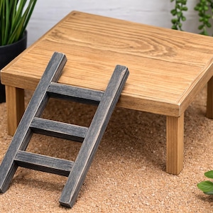 Handmade Wooden Basking Table for Reptiles – Elevated Heated Platform for Bearded Dragons & Geckos