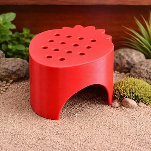 Strawberry Reptile Hide Cave – Gecko, Snake & Lizard Terrarium Decor – Naturalistic Vivarium Shelter Accessory