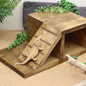 Premium Wooden Reptile Hide, Natural Terrarium Accessory, Snake Hideout, Gecko or Bearded Dragon Cave, Unique Gift for Reptile Lovers