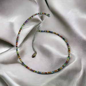 Collier en perles de rocailles multicolore et argent miyuki, ras de cou fantaisie pour femme image 7