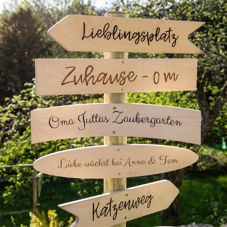 Personalisierter Wegweiser, Gartenschild, Holzschild, Hochzeit Dekoration, Wanddeko, Geschenk Einzug, Namensschild, rustikal & handgemacht, Bild 4