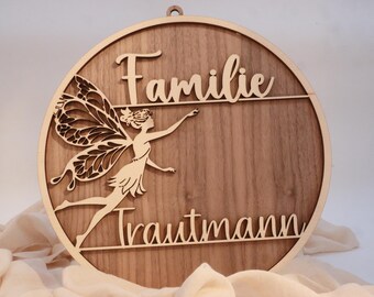Personalized 3D-look door sign "Elf" | Walnut-maple wood | Natural front door decoration | Family sign | Window picture hanger