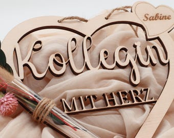 Gift idea for a colleague personalized with a heart | Thank you | Office decoration | Gift idea | Name plate for a team boss | Employee wooden sign |