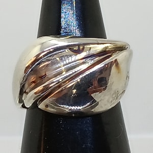 Non-Figurative Ring | Discover Formless Beauty | Original Sterling Silver Ellipse Ring