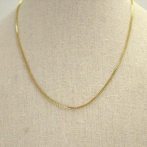 Gold-colored Venetian necklace – timeless and affordable