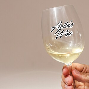 Pegatina de vinilo para copa de vino, pegatina de regalo personalizada con nombre, amante del vino, detalle de copa, pegatina con nombre personalizado, regalo de vino, marca de vino