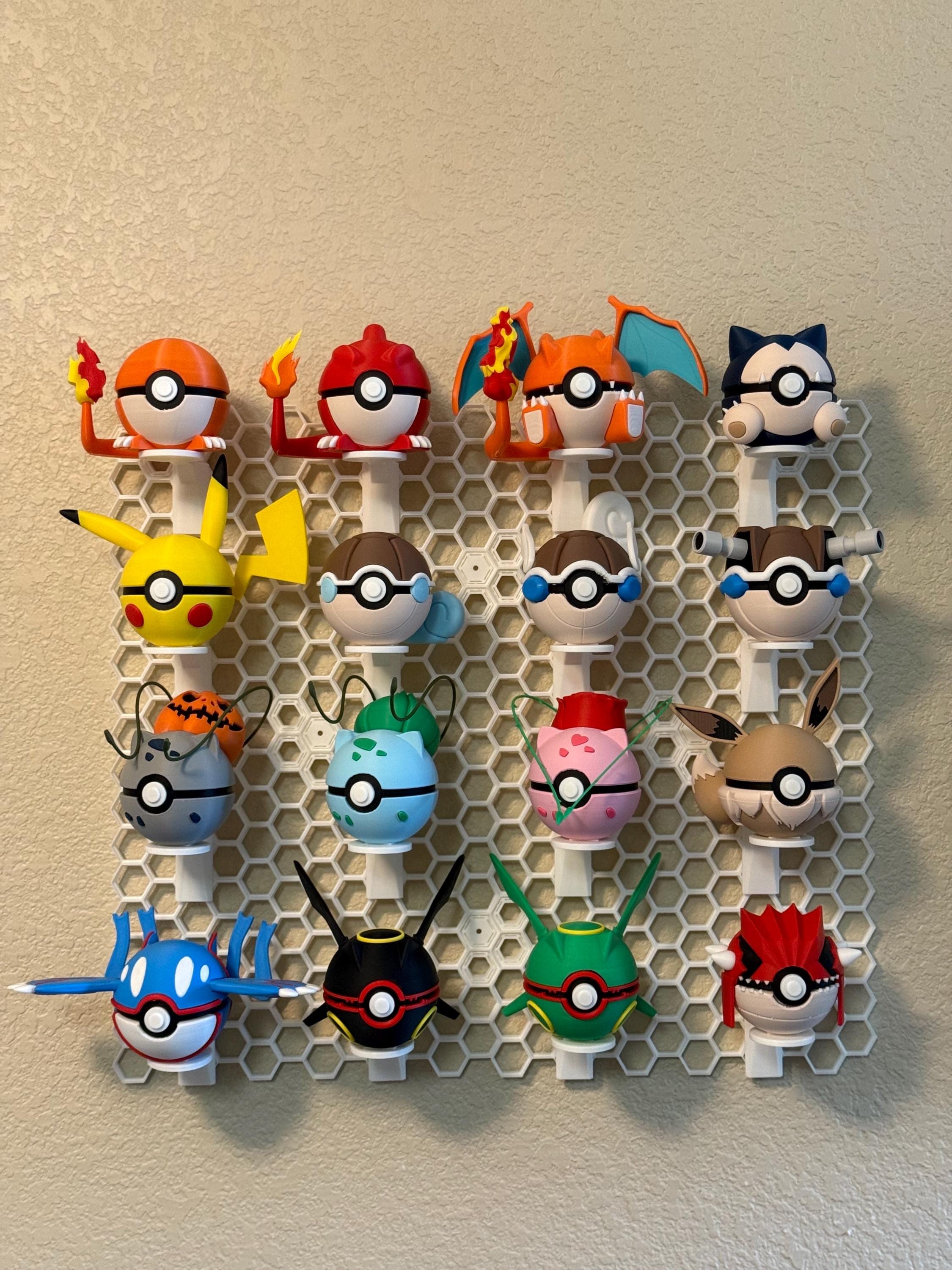 Pokéball Wall Mount