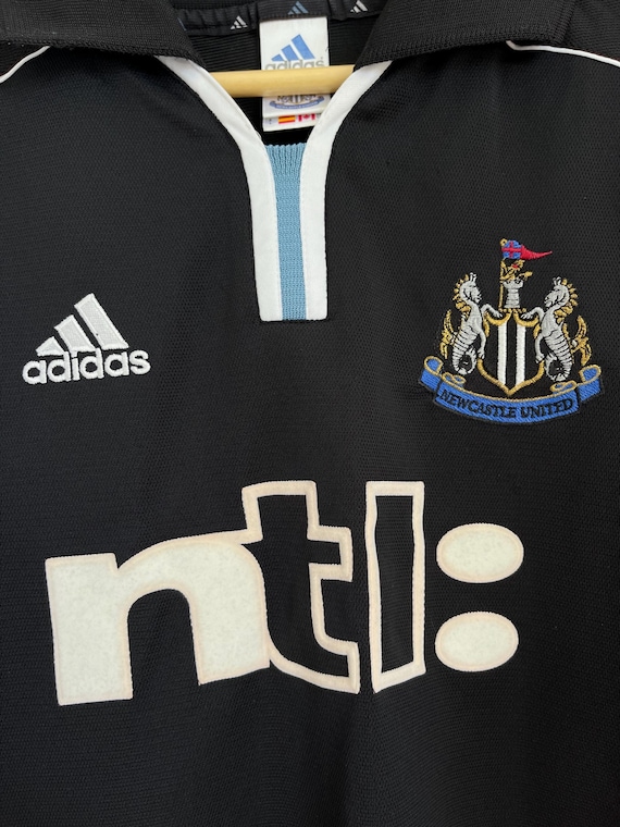 ニューカッスル・ユナイテッド 2000 2001 アウェイ サッカー ジャージ