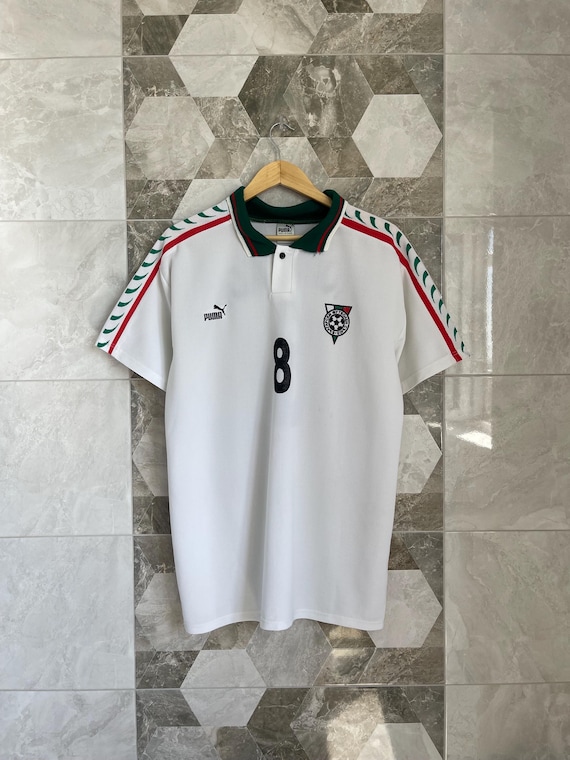 Bulgaria 1996 1998 Home Football Shirt Jersey PUMA #8 Stoitchikov