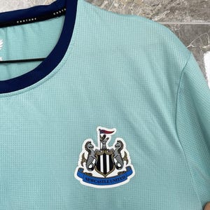 Castore Newcastle 2022 2023 Maillot d'entraînement d'avant-match 2023 Maillot de foot XXL image 5
