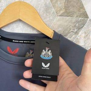 NWT Newcastle United 2021 2022 Training Football Jersey Soccer Grey Shirt M image 3