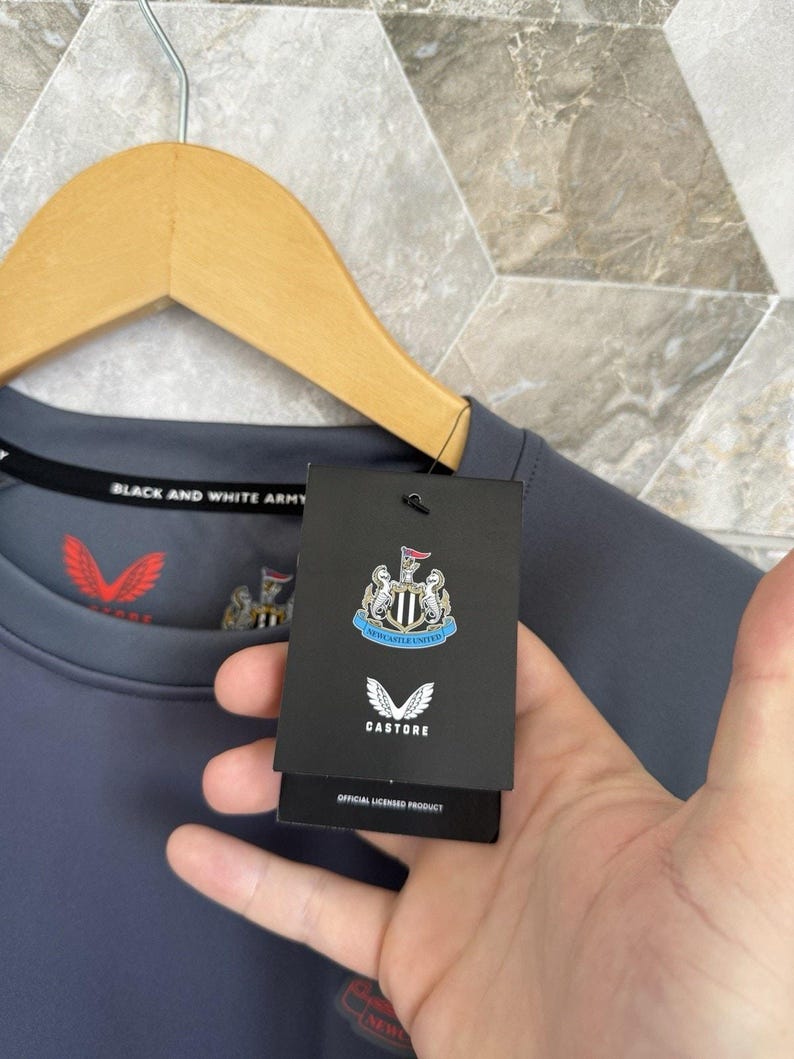 NWT Newcastle United 2021 2022 Training Football Jersey Soccer Grey Shirt M image 3