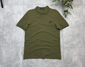 Camisa polo de algodón de manga corta Fred Perry, color verde oliva, talla M para hombre.