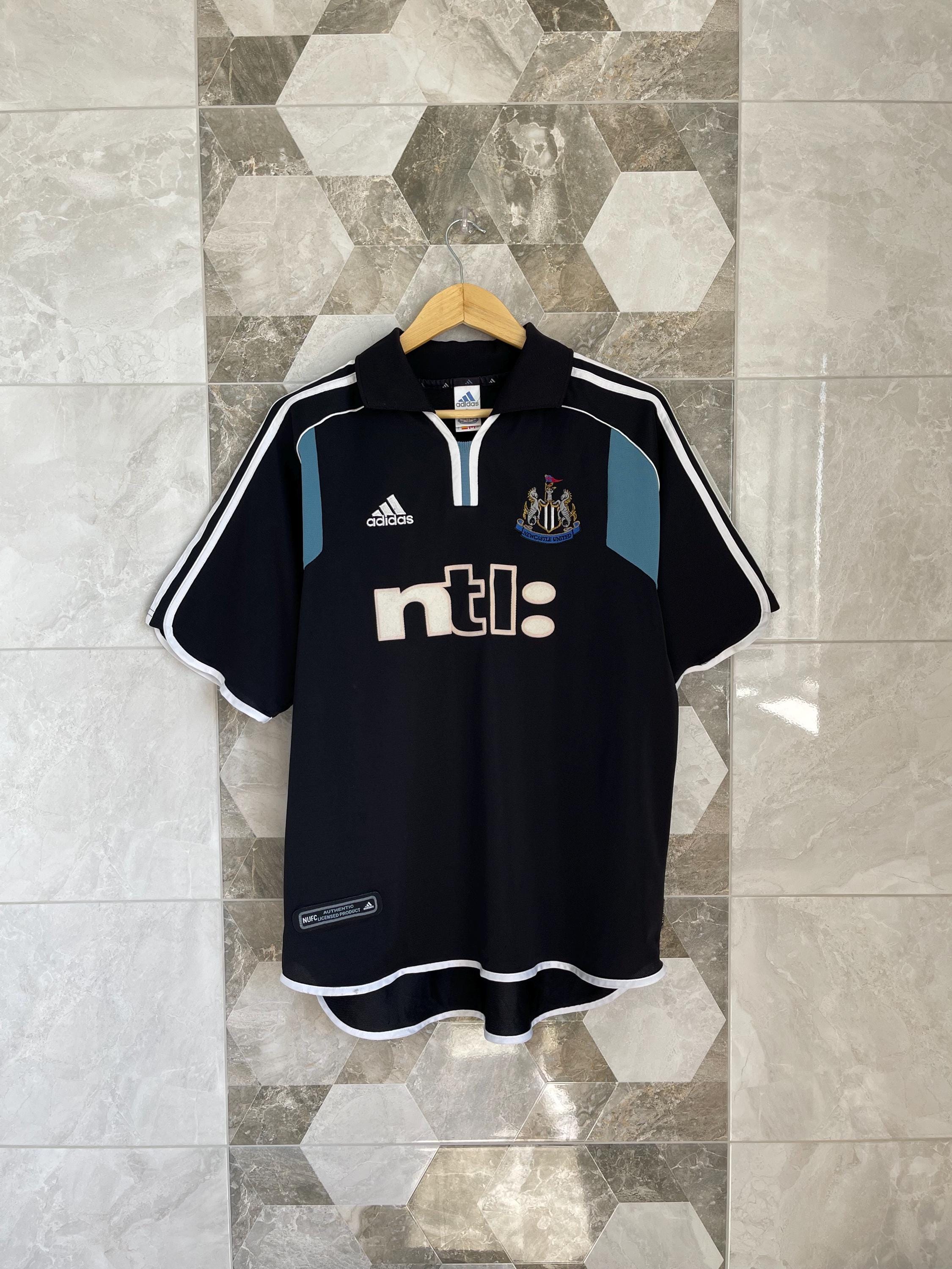 ニューカッスル・ユナイテッド 2000 2001 アウェイ サッカー ジャージ
