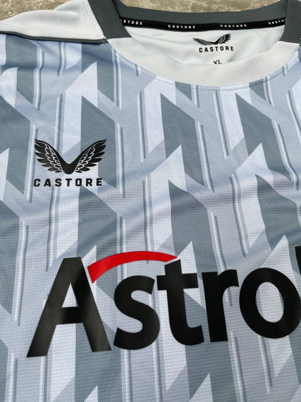 Maillot Domicile Wolverhampton Wanderers 2022-23 Castore - Taille L Homme Manches Longues - Occasion