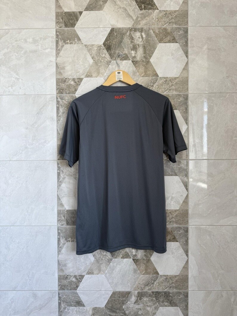 NWT Newcastle United 2021 2022 Training Football Jersey Soccer Grey Shirt M image 8