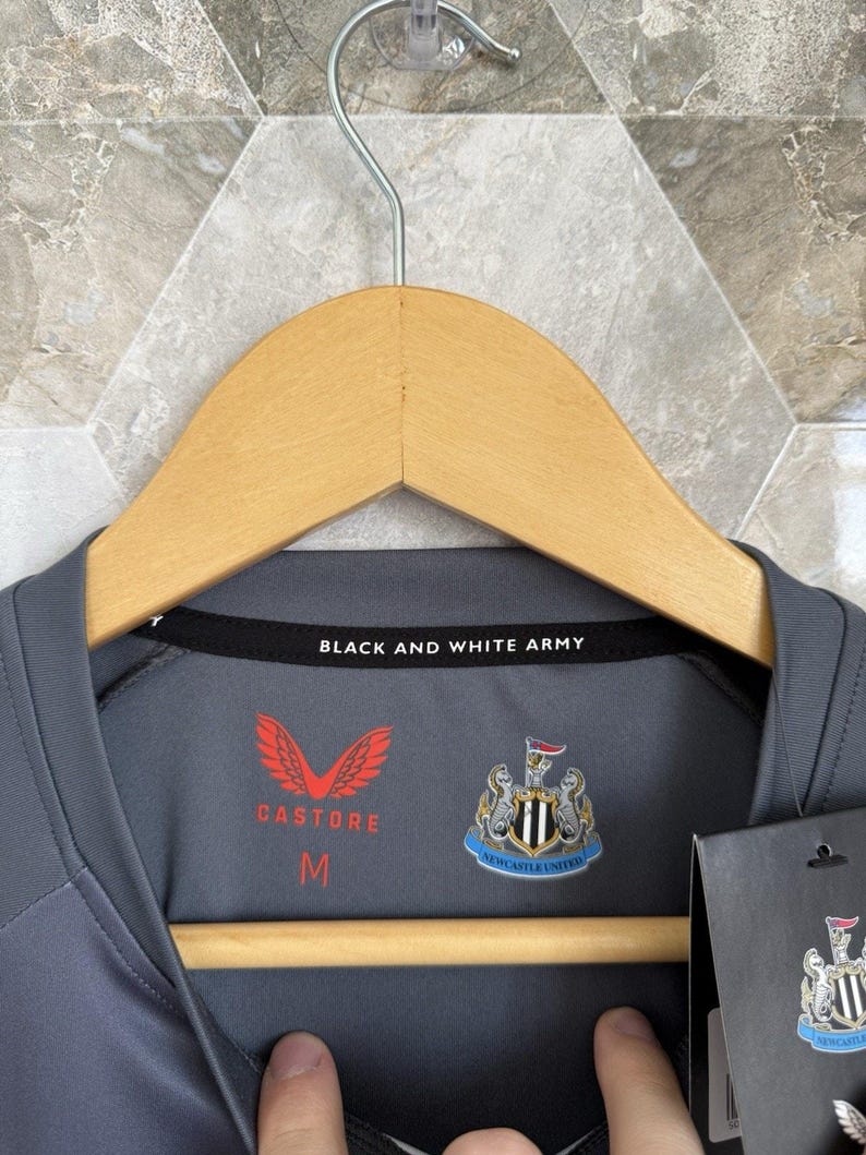 NWT Newcastle United 2021 2022 Training Football Jersey Soccer Grey Shirt M image 6