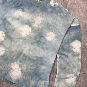 Acne Studios Felke Bleach PSS18 Tie-Dye Crew Neck Blue Sweatshirt size L image 5
