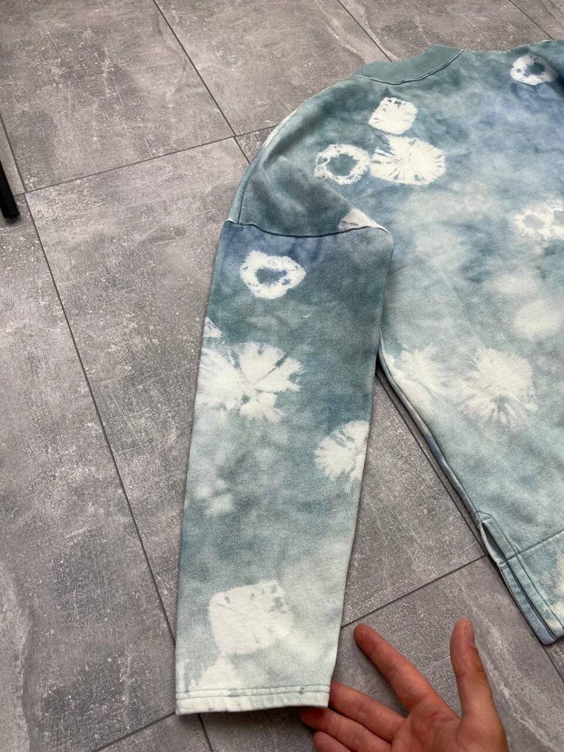 Acne Studios Felke Bleach PSS18 Tie-Dye Crew Neck Blue Sweatshirt size L image 14