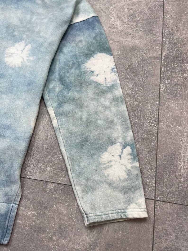 Acne Studios Felke Bleach PSS18 Tie-Dye Crew Neck Blue Sweatshirt size L image 7