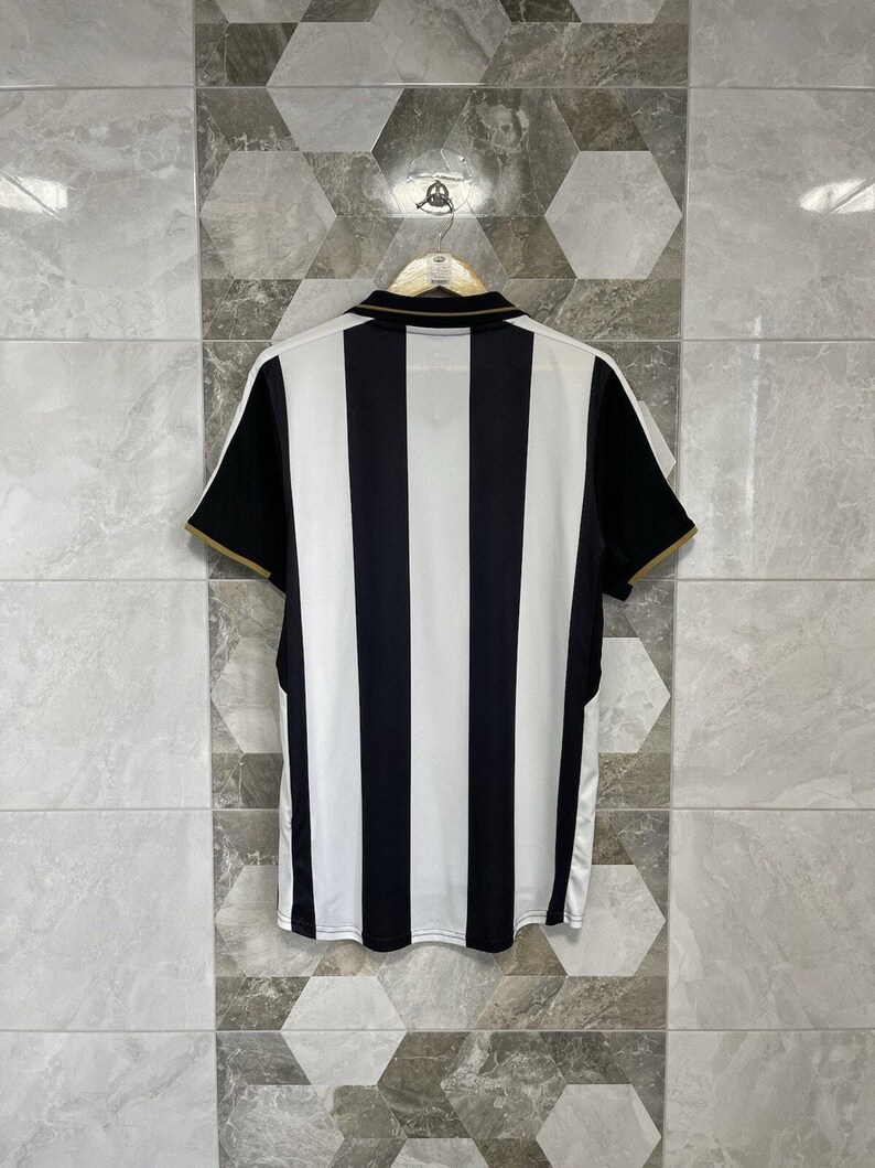 Newcastle United 2016 2017 Home Football Jersey Soccer Shirt Men’s Size L PUMA image 15
