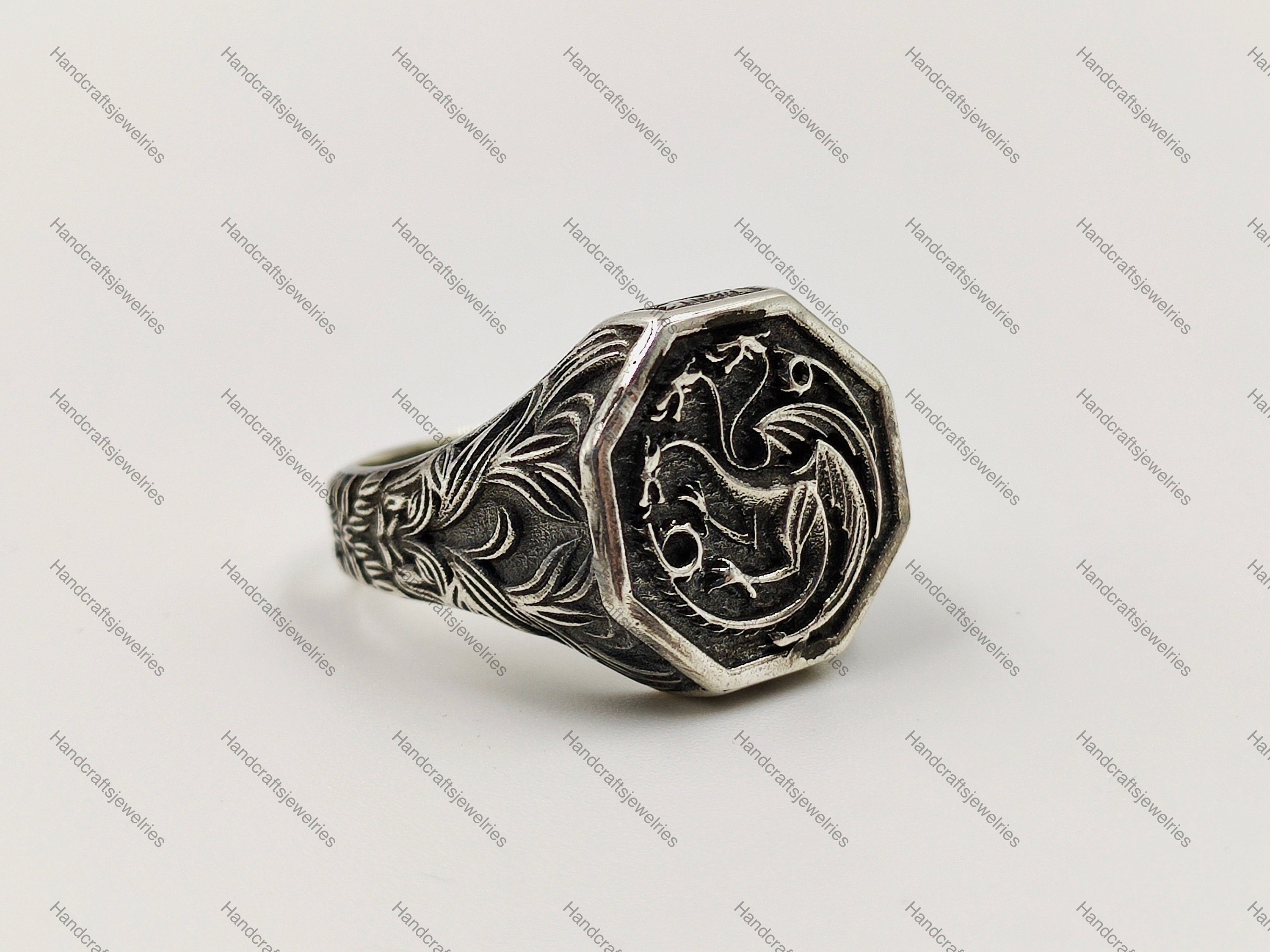 Daenerys' Ring: The Shocking Reason Behind That Drop! - fy5rp0v