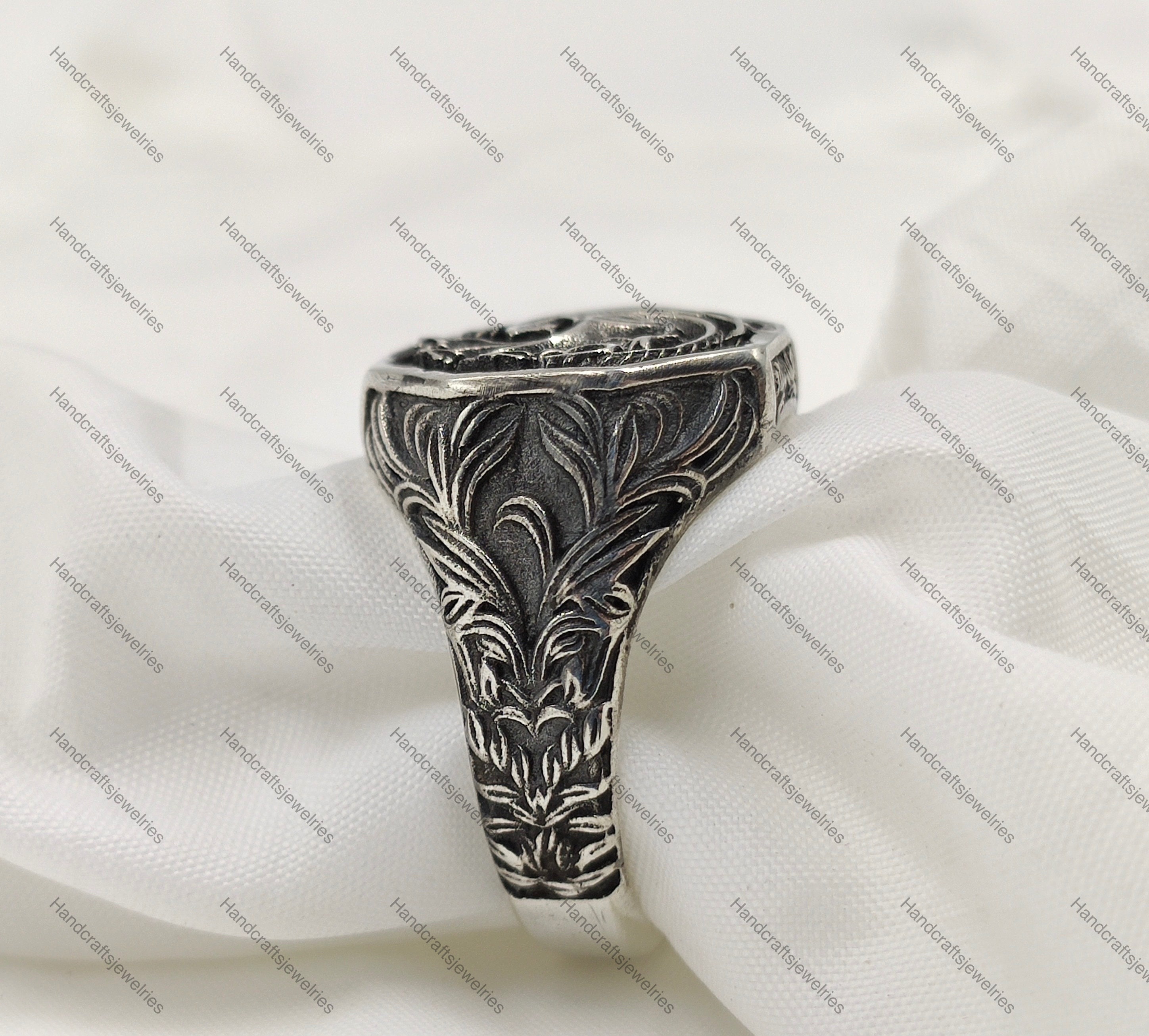Daenerys' Ring: The Shocking Reason Behind That Drop! - 3obn6mq