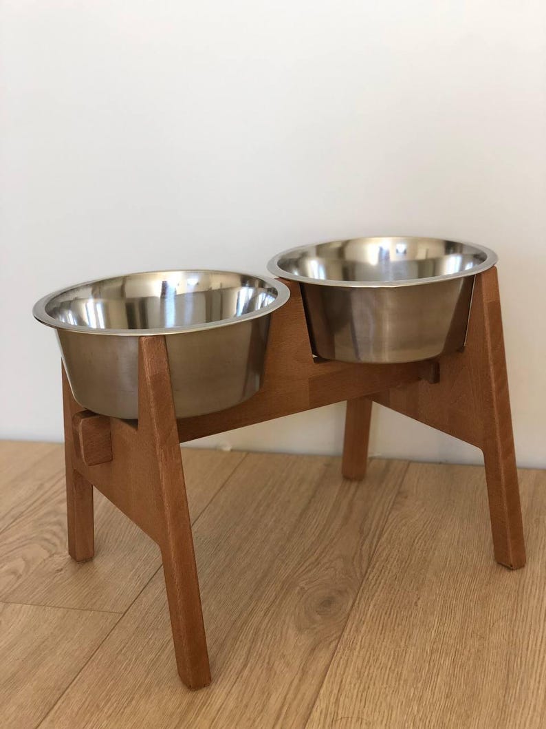 HappyBowl Supporto rialzato per ciotola per cani in legno di faggio per cani di grossa taglia con 2 ciotole in acciaio inossidabile in un set. Stabilità extra immagine 10