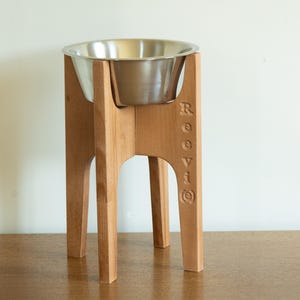 HappyBowl Personalized Beech Wooden Elevated Dog Bowl Stand for Large Dogs with Stainless Steel Bowl. Hundenapfständer für große Hunde